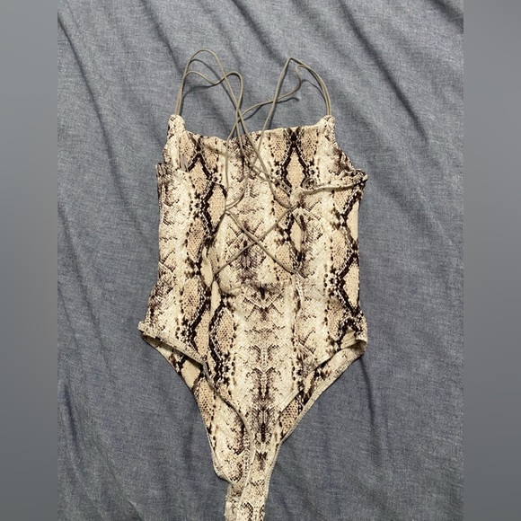 Dynamite Snakeskin Bodysuit Size M - Picture 2 of 3